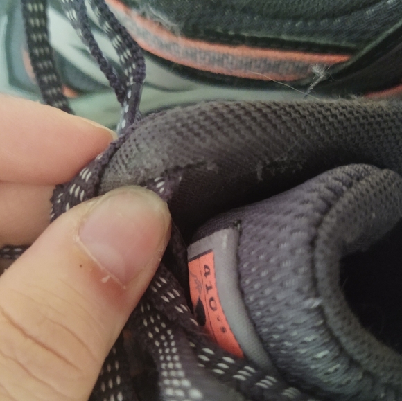 New Balance All Terrain women's sneakers size 7.5 - Picture 6 of 11